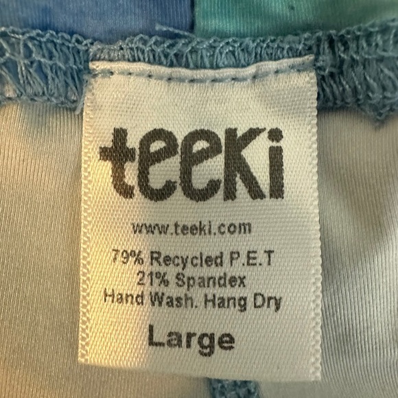 TEEKI Fairy Bath Hot Pant Blue White Clouds Size Large - Picture 6 of 6
